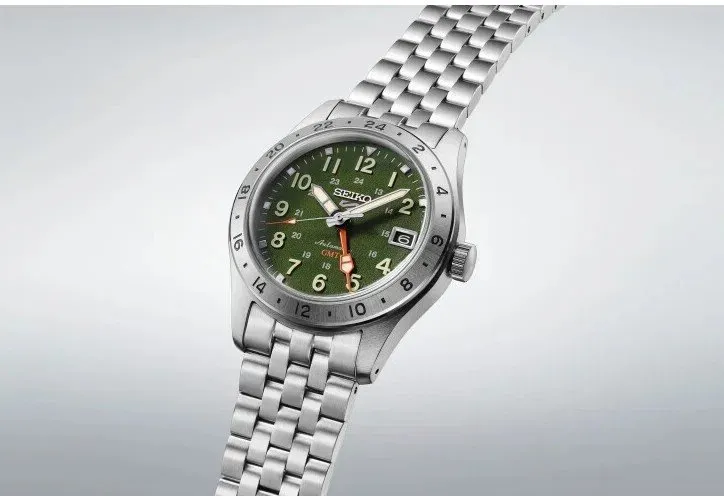 Quadrante verde con lancetta GMT Seiko 5 Sports HDB001K1